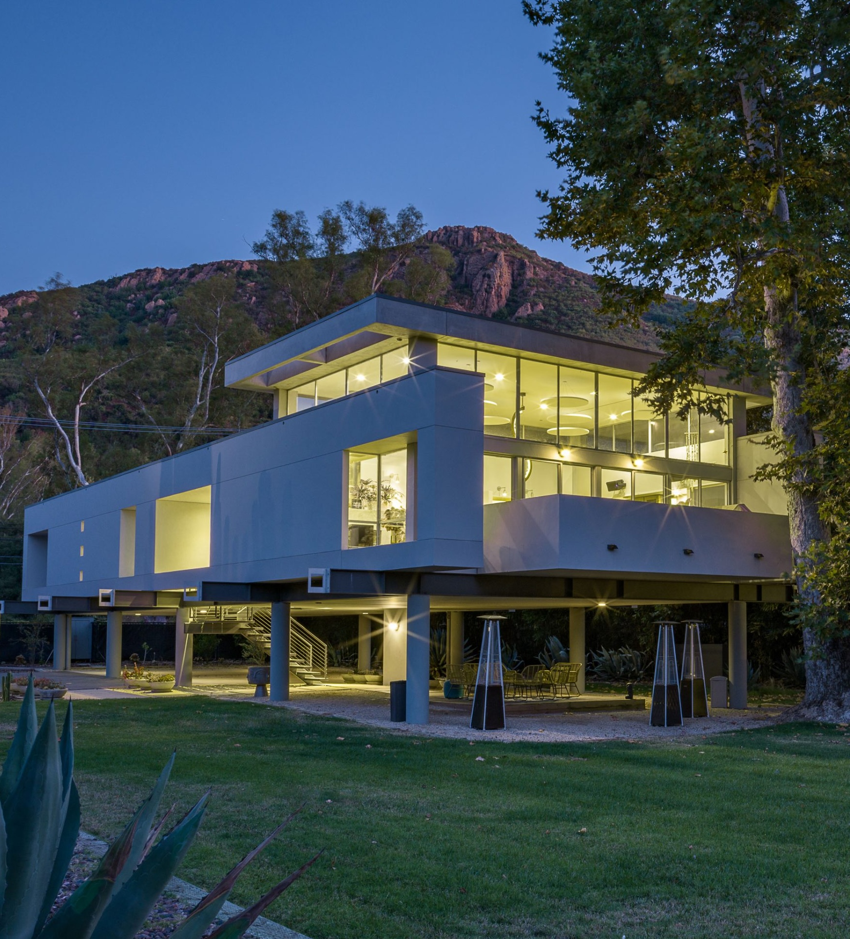 Kinesthesia-Center_outside_night-wide1-scaled Kinesthesia Workshop Headquarters, The Mothership at Night